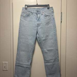 Levi's 505 Regular Fit Straight Leg Light Wash Jeans